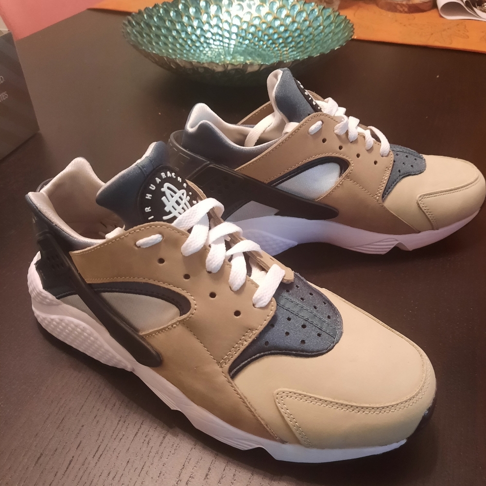 Nike Air Huarache Beige Mens 8.5